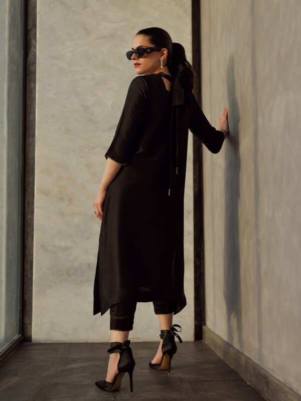 Noir - Image 5